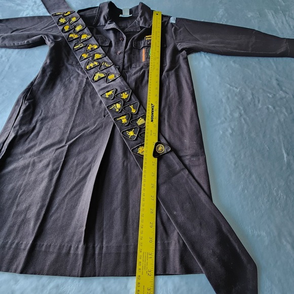 Vintage 80s Girl Guides Canada Brownie Uniform Dress Sash 26 Badges Alfred Sung - Picture 9 of 13